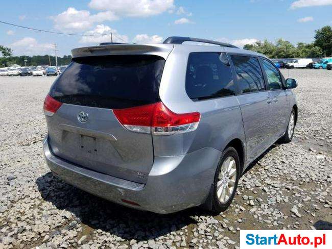 Toyota Sienna LE 3.5 benz. V6 268 KM 6-bieg. automat 7-osob. 2011