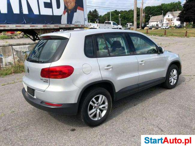 Volkswagen Tiguan S 2.0 TSI benz. automat. 184KM 2013