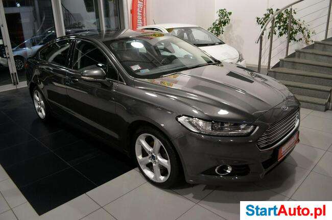 Ford Mondeo / 2,0 / 150 KM / Titanium / Bogata Wersja / NAVI / LED / A