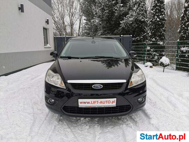 Ford Focus 1.6 Benzyna 101KM # Lift # Navigacja # Gwarancja