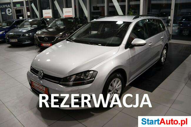 Volkswagen Golf 1,6 / Trendline / Xenon / LED / ALU / Salon PL / PDC /