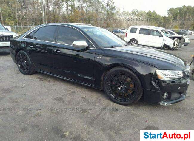 Audi S8