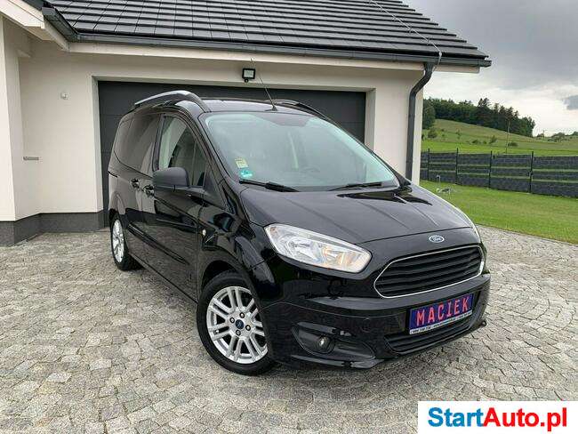 Ford Tourneo Courier TITANIUM ECOBOOST BENZYNA 5 OSOBOWY