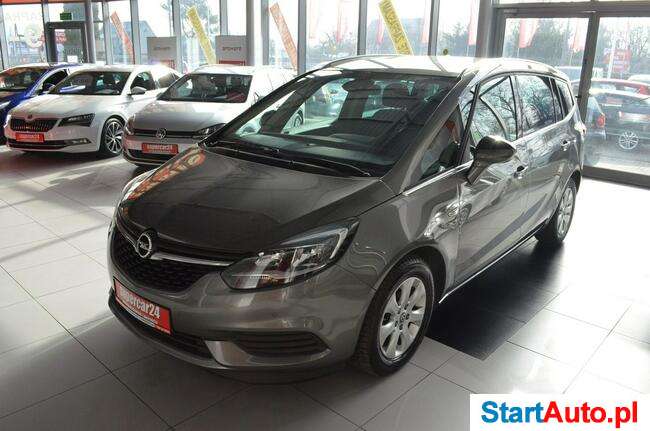 Opel Zafira / 136 KM / NAVI / KAMERA / Tempomat / LED / FL / DVD / ALU