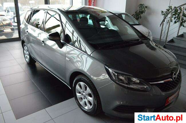 Opel Zafira / 136 KM / NAVI / KAMERA / Tempomat / LED / FL / DVD / ALU