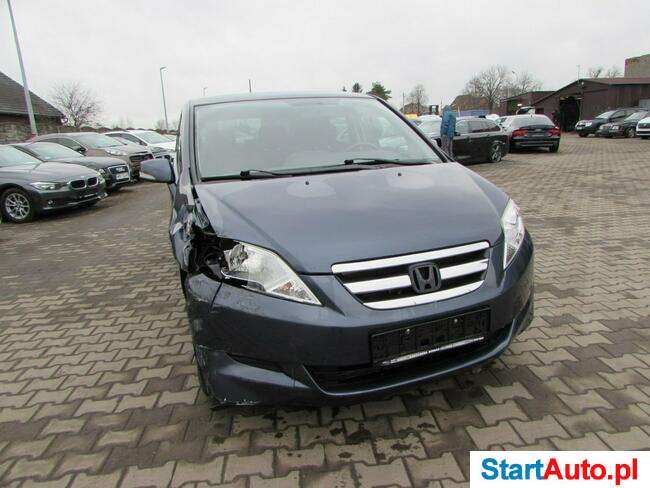 Honda FR-V