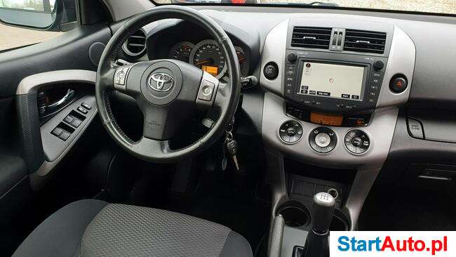 Toyota RAV-4 2,0 16V 150KM 4×4 Klimatronic Navi Serwis !