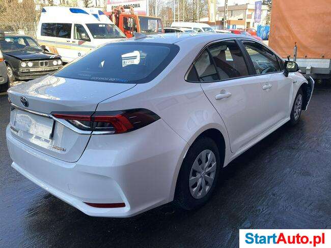Toyota Corolla 1,8 Hybryda Salon PL 2020 Faktura 23%