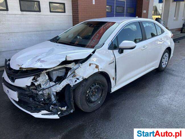 Toyota Corolla 1,8 Hybryda Salon PL 2020 Faktura 23%