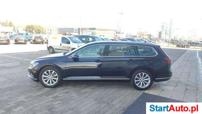 Volkswagen Passat 2.0TDI 150KM Kombi Highline DSG Navi Full Led