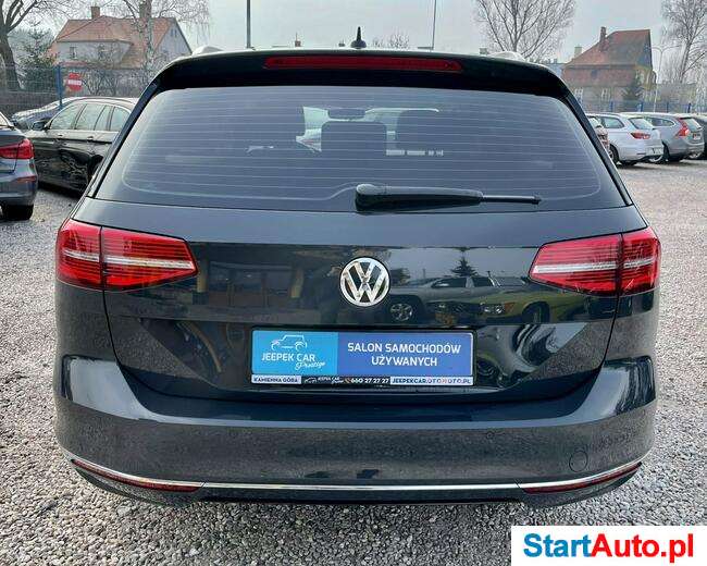 Volkswagen Passat Highline,LED,Navi,Serwis ASO,Gwarancja