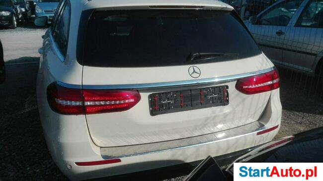 Mercedes E 200 99000km, uszkodzony
