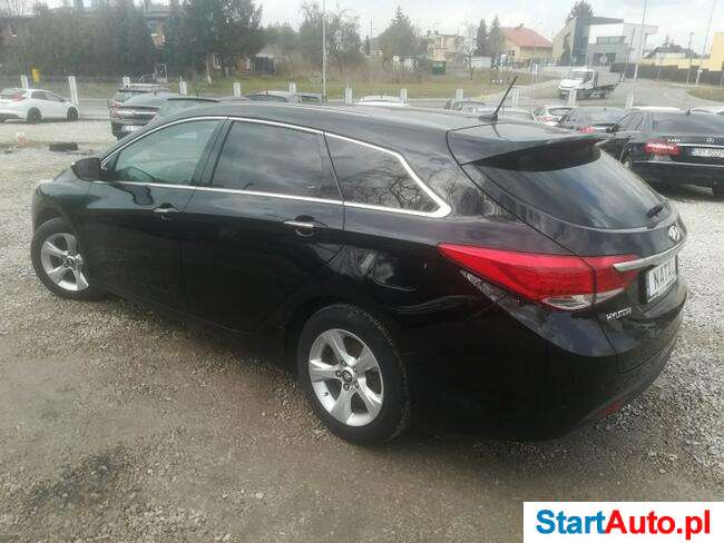 Hyundai i40 Navi 178 PS Grzana Kierownica Klimatronik PDC Ledy Full
