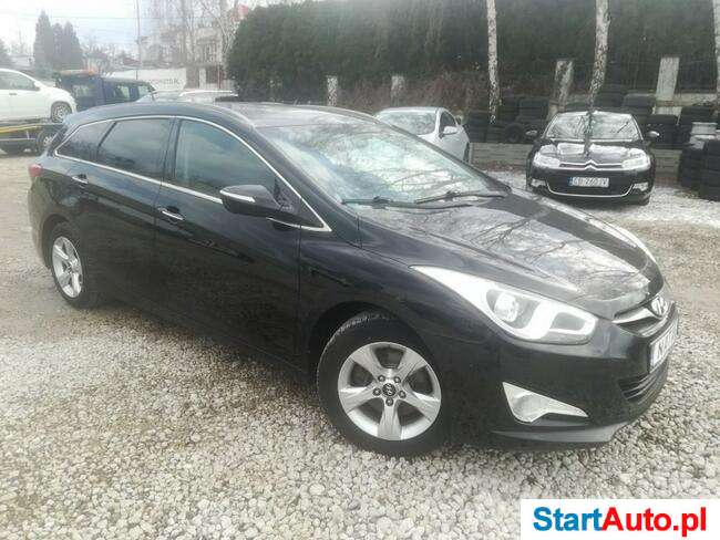 Hyundai i40 Navi 178 PS Grzana Kierownica Klimatronik PDC Ledy Full