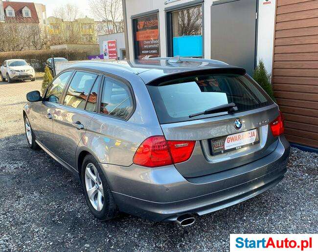 BMW 320 Nawigacja, Skórzana tapicerka, Czujniki cofania, 2x opony L/Z