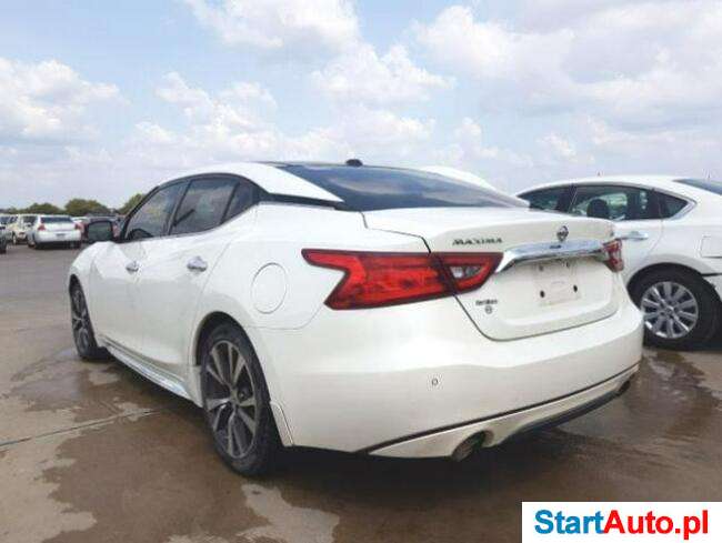 Nissan Maxima