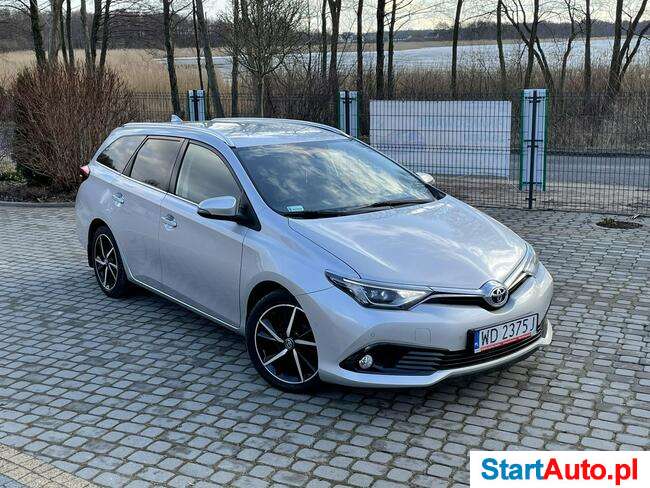Toyota Auris 1.6 D-4D / Dynamic Navi Xenon / Salon PL I-właściciel Serwis ASO