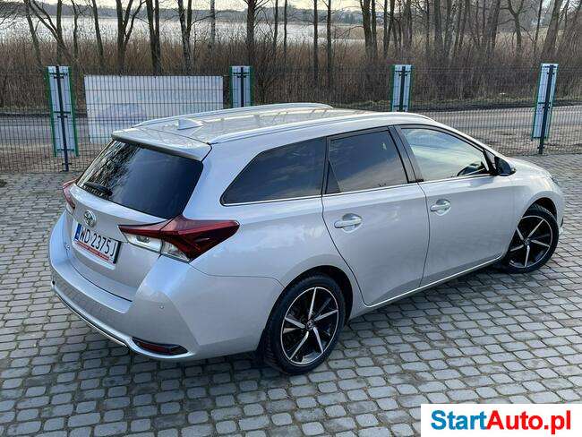 Toyota Auris 1.6 D-4D / Dynamic Navi Xenon / Salon PL I-właściciel Serwis ASO