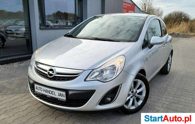 Opel Corsa 1,2 16v 70km Klima !