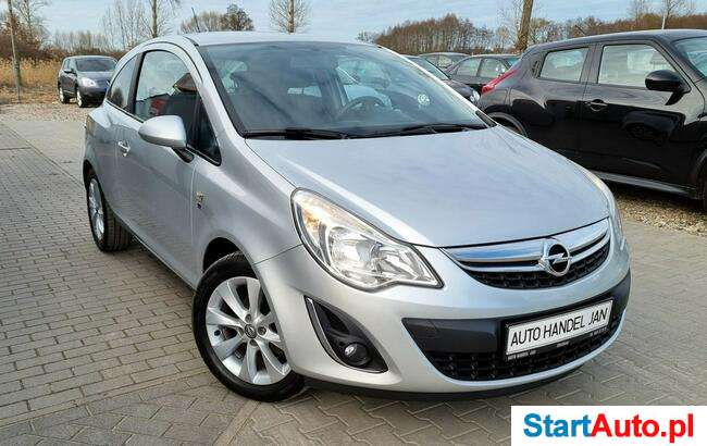 Opel Corsa 1,2 16v 70km Klima !