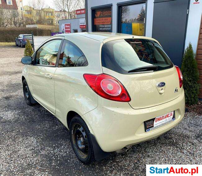 Ford KA Salon PL, Klimatyzacja, Opony cało roczne