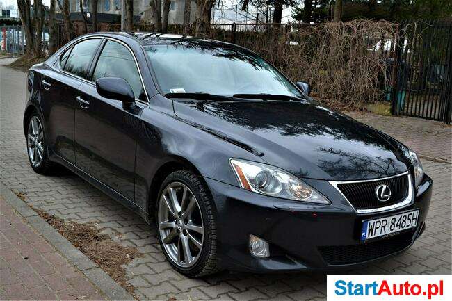 Lexus IS