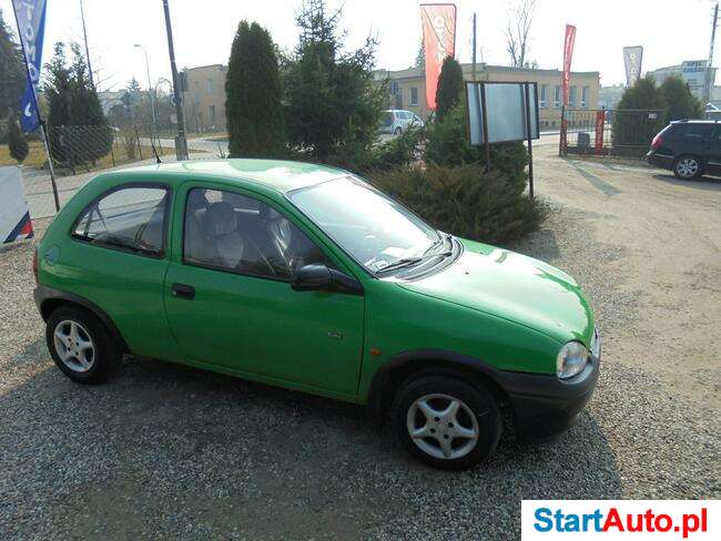 Opel Corsa Stan kolekcjonerski , jeden właściciel przez 22 lata , patrz opis