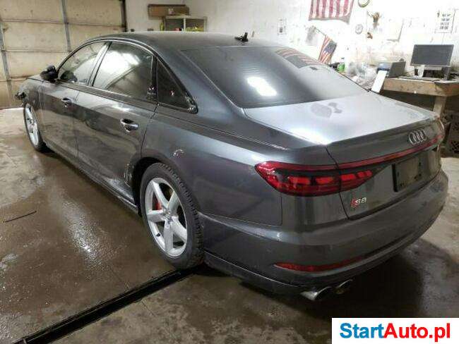 Audi S8