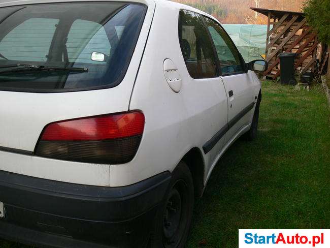 Peugeot 306