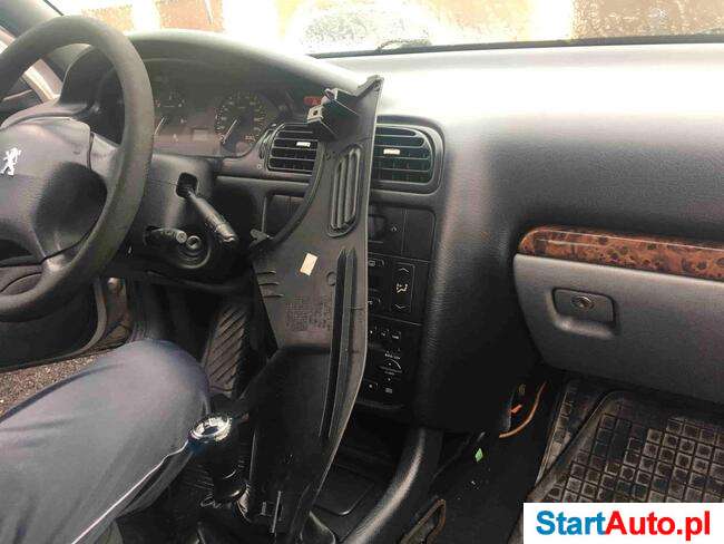 Peugeot 406