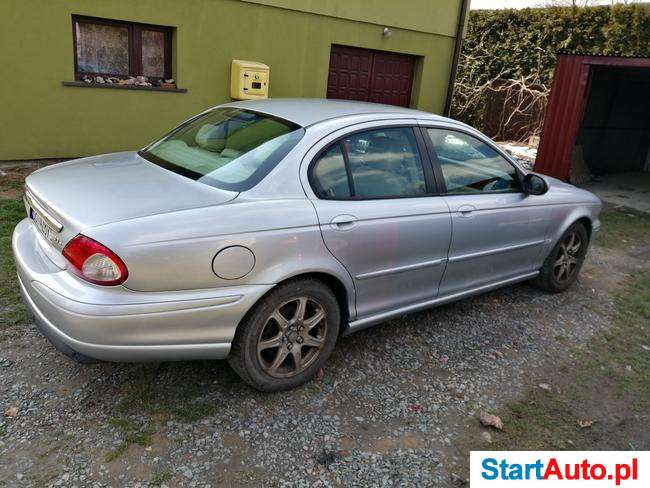 Jaguar X-Type
