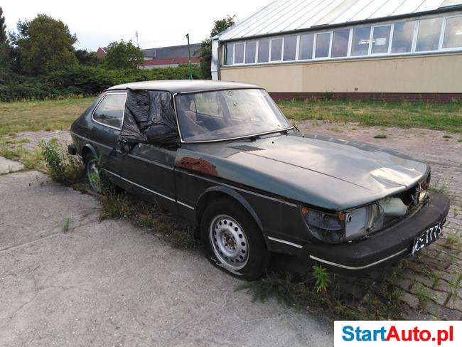 Saab 900