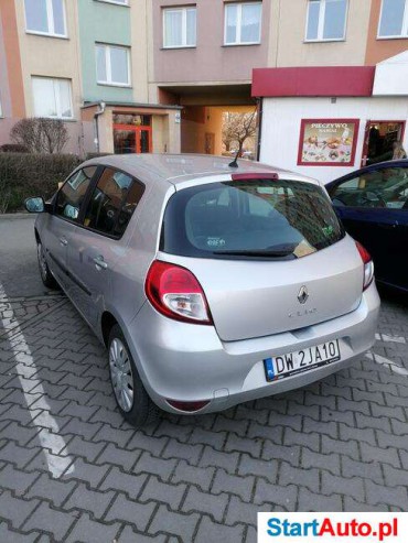 Sprzedam Renault Clio III stan bdb