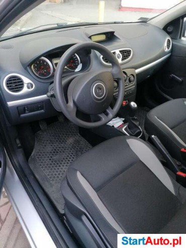 Sprzedam Renault Clio III stan bdb