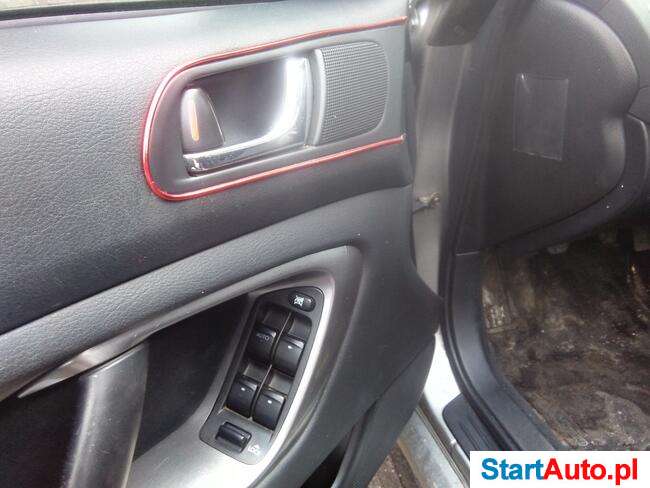 Subaru Legacy 2006r sprzedam benz/gaz 4×4 napęd