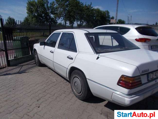 Mercedes-Benz 200