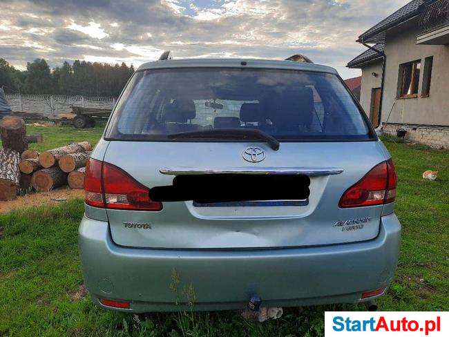 Toyota Avensis Verso