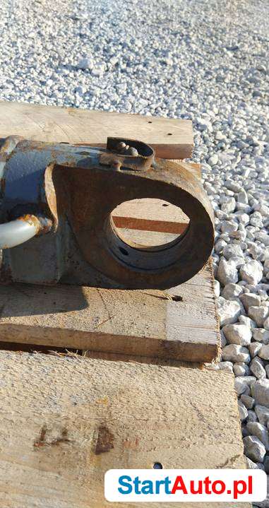 [93-45-60-63 U50] Siłownik [HYD 1738]