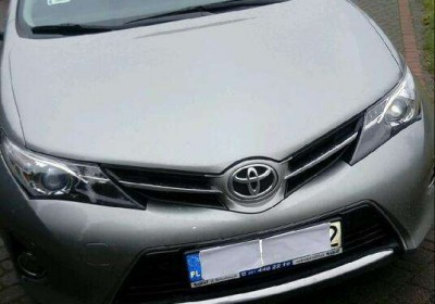 9467cd_okazja-toyota-auris-zdjecia