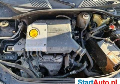 968687_sprzedam-renault-clio-1-6-rt-101koni-zdjecia
