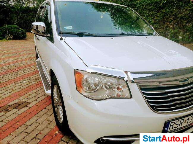 Chrysler Town & Country
