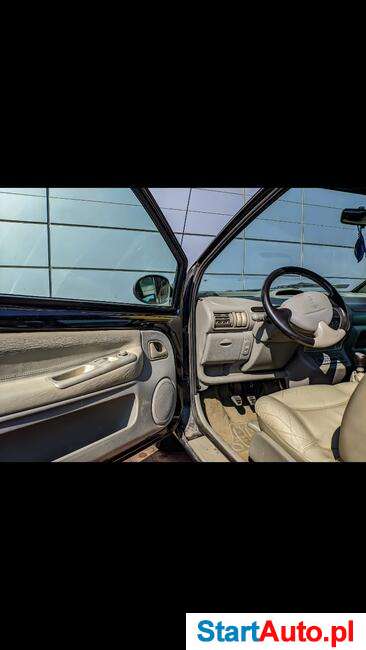 Renault TWINGO 1.2 16V, 75KM Initiale Paris