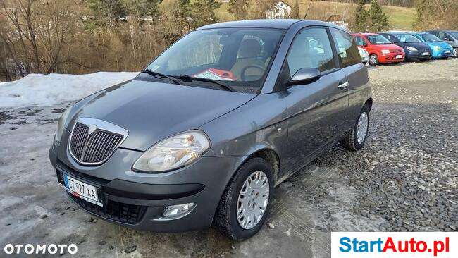 Lancia Ypsilon