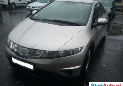 aff8a9_honda-civic-viii-ufo-zdjecia