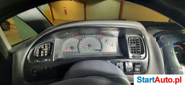 MiniBus MITSUBISHI SPACE GEAR 2.0 I 16V GL rok.1998 w LPG 2