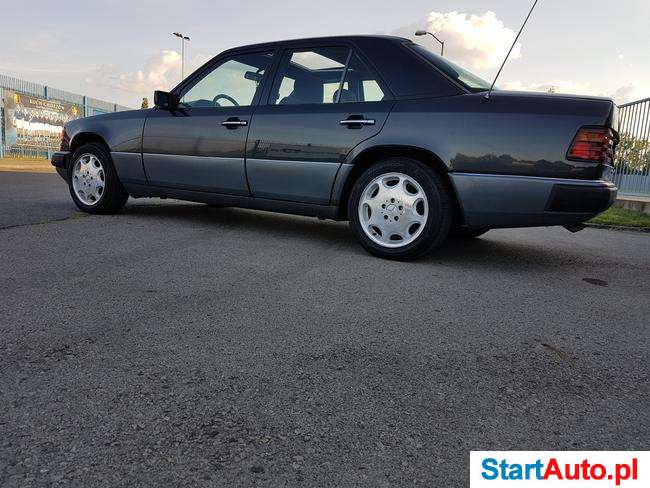 Mercedes-Benz W124