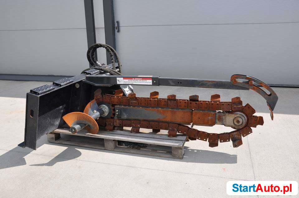 Bobcat Koparka łańcuchowa Ghell Komatsu UMT wykopy liniowe