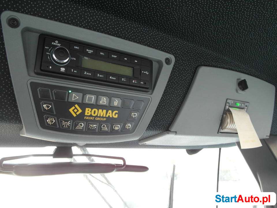 Bomag BW213 nowy walec do robót ziemnych 13 ton BW 213 D-5