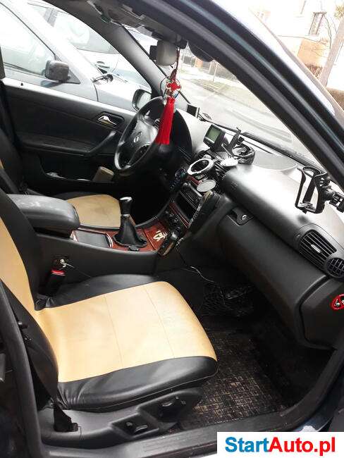 Mercedes C klasę w 203