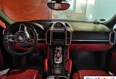Samochód marki Porsche Cayenne II
